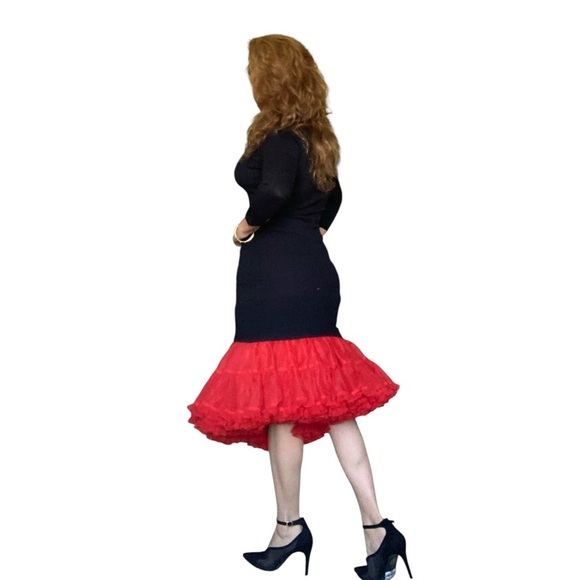 Red Layered Crinoline Underskirt / Statement Skirt. Medium to large - Picture 3 of 5